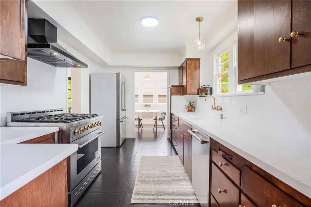 3500 Grayburn Road, Pasadena, California 91107 home-pic-14